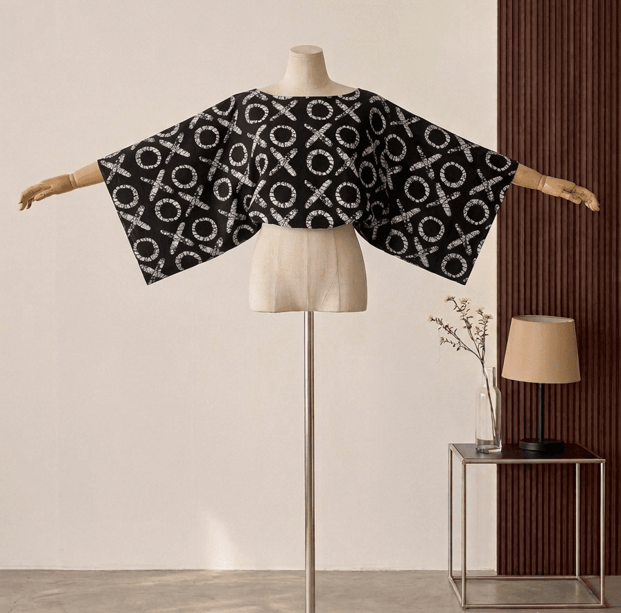 Tò jọ The Origami Blouse