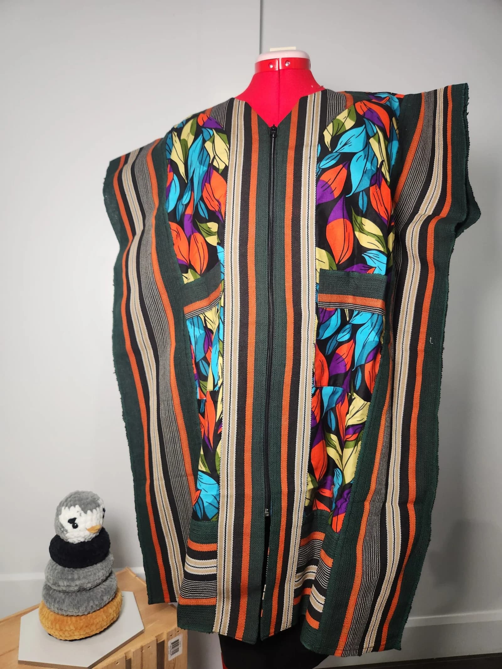Huáyǔ Kimono: Armor Kaftan alternate view